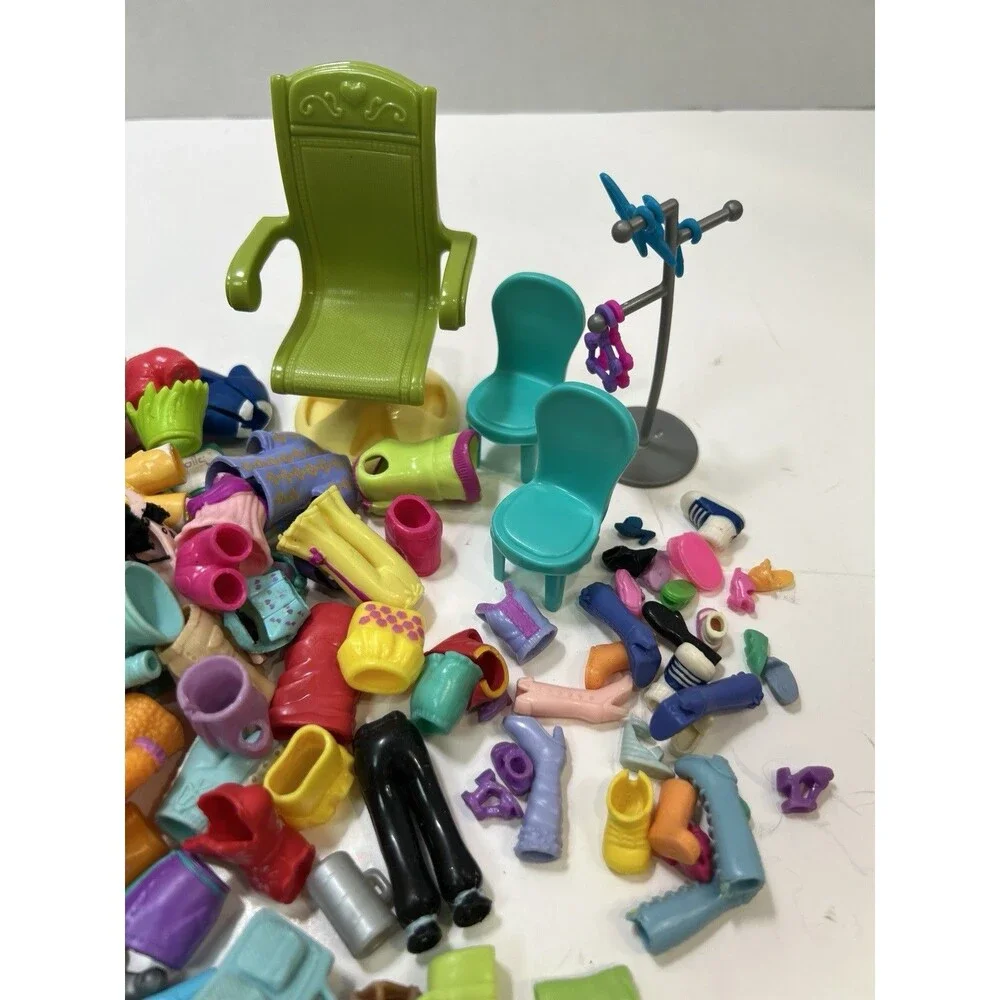 Mixed Lot of Polly Pocket Accessories Hangers Jewelry Boxes Brushes Chairs